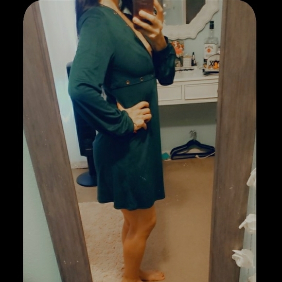 Dress - Picture 5 of 5